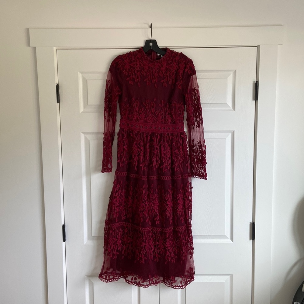 Beautiful long sleeve dress, size small.